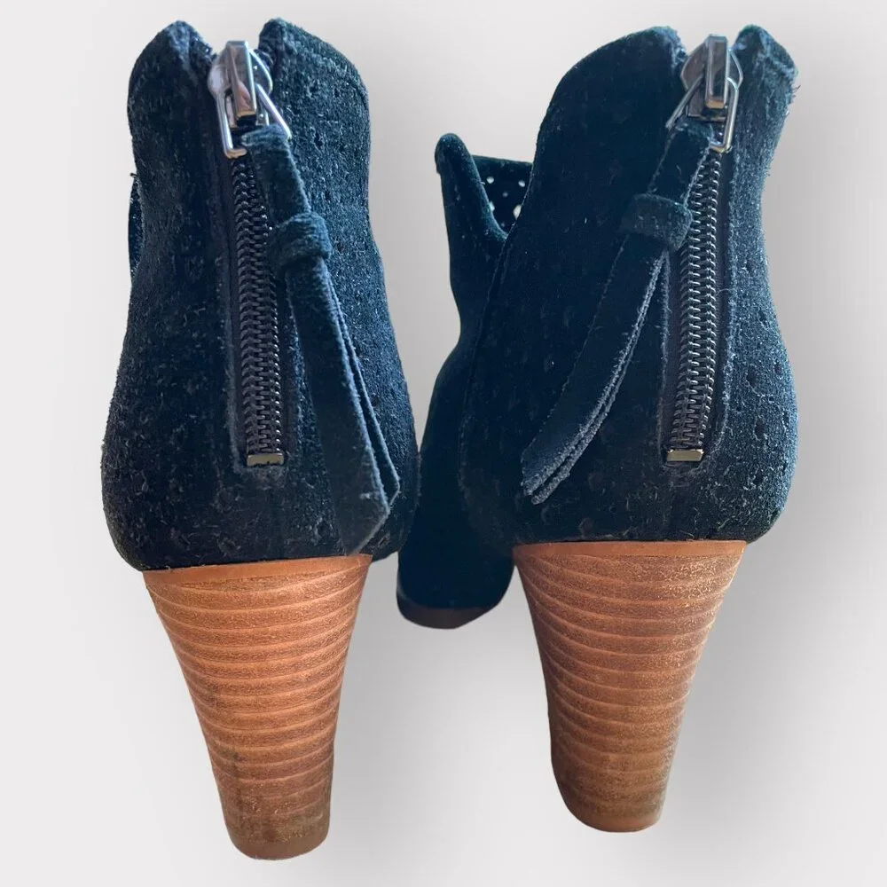 Marc Fisher Size 8.5 M Black Suede Perforated Stacked Block Heel Ankle Booties